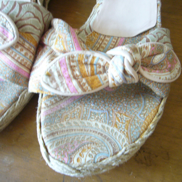 Stuart Weitzman Paisley Print Espadrille Sandal 10 - Picture 2 of 6